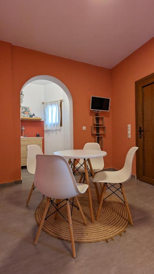 Under The Palm Tree Studios Áno Meriá Room photo