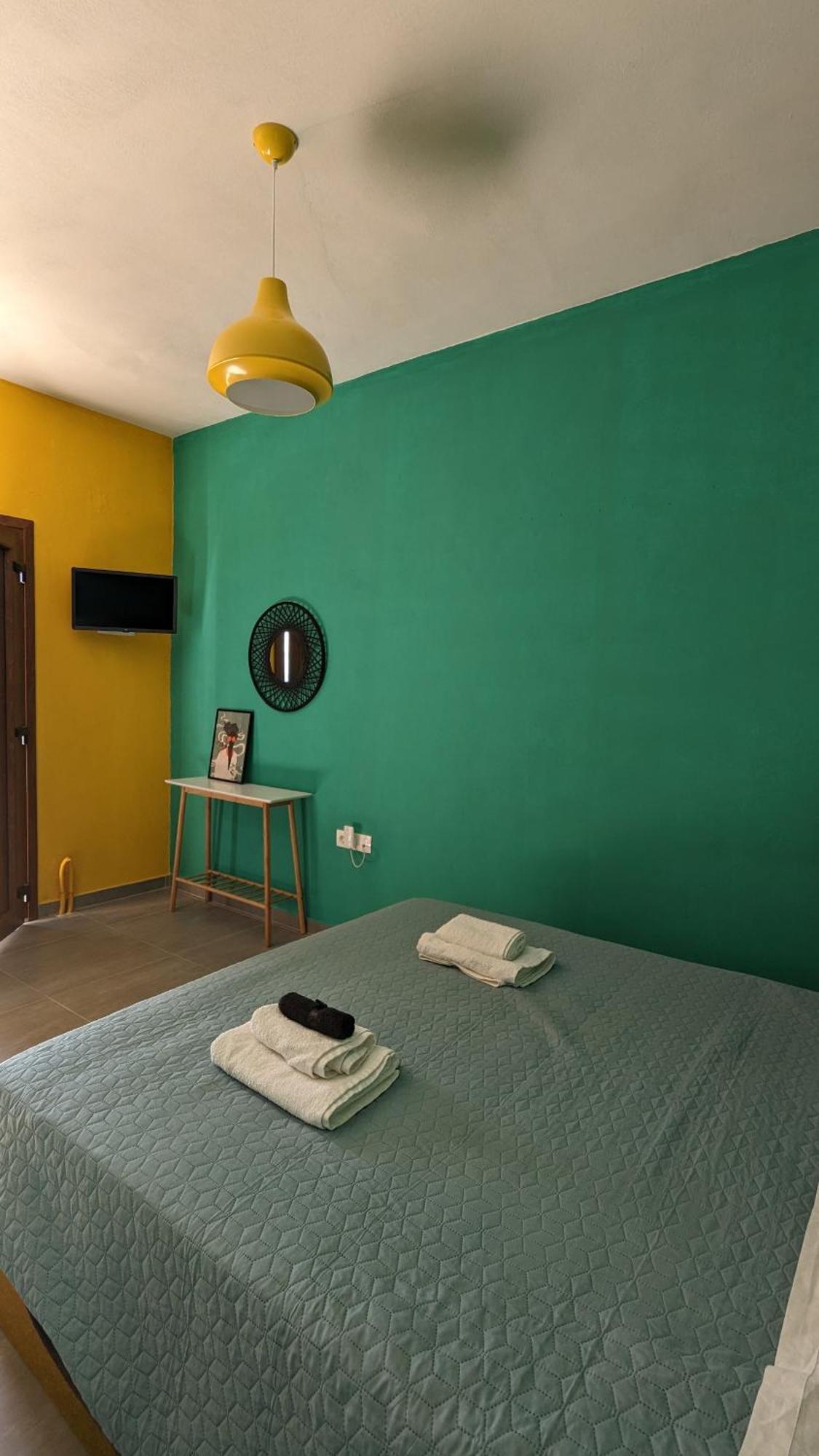 Under The Palm Tree Studios Áno Meriá Room photo